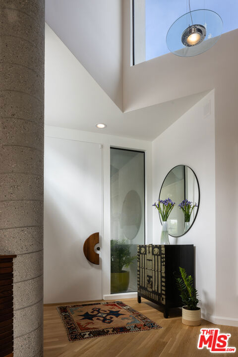 720 Brooktree Road, Los Angeles CA: https://media.crmls.org/mediaz/317cf6ad-b1db-4e91-9e80-b521bb4dd07f.jpg