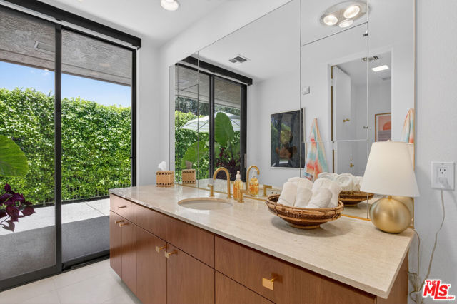 2 Sussex Court, Rancho Mirage, CA 92270