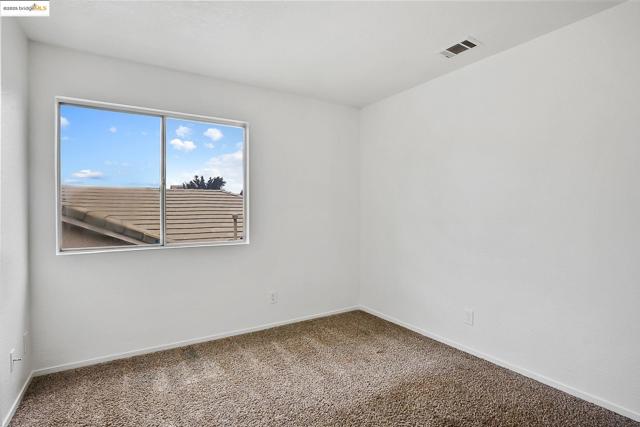 Image 20 of 29 For 4019 Villa Gomez Ln