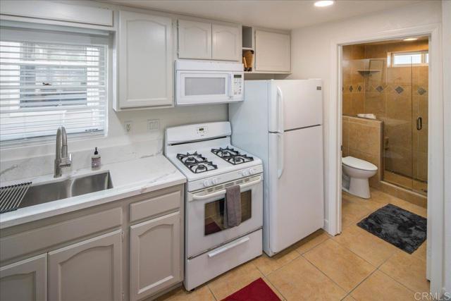 2604 06 Juan Street, San Diego CA: https://media.crmls.org/mediaz/317e4f1a-9b8d-4d7f-b093-ce05391ab3e7.jpg