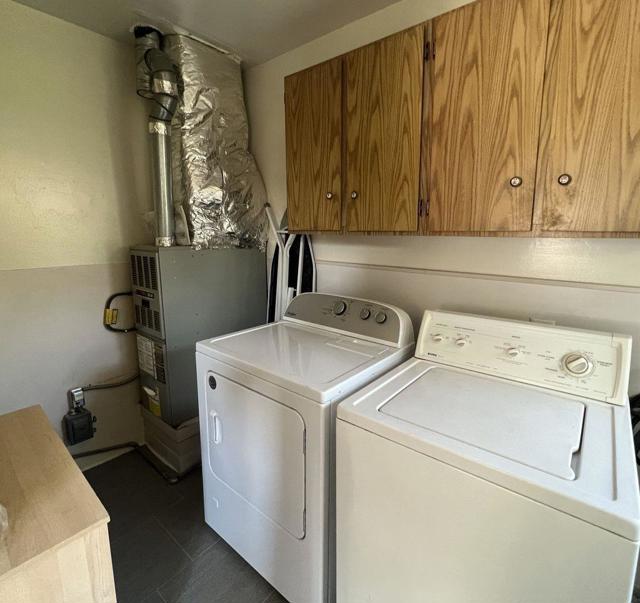 1632 Albemarle Way, Burlingame CA: https://media.crmls.org/mediaz/317ea5e1-1a06-4346-a03a-513ab036c516.jpg