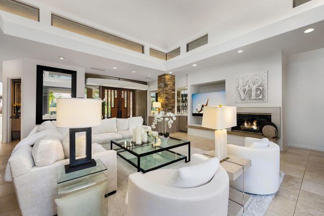 810 Shadow Vista, Palm Desert, CA 92260