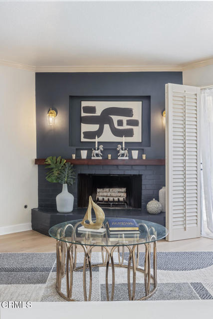 Detail Gallery Image 13 of 66 For 4459 Moorpark Way, Toluca Lake,  CA 91602 - 2 Beds | 2/1 Baths