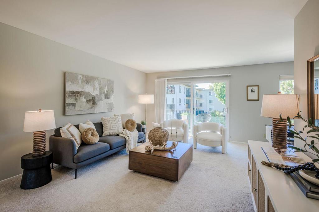 815 N Humboldt Street #318