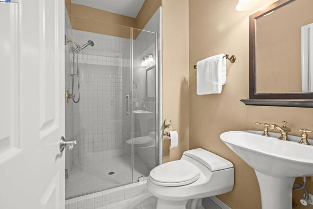 Image 43 of 55 For 5199 Parkridge Dr.