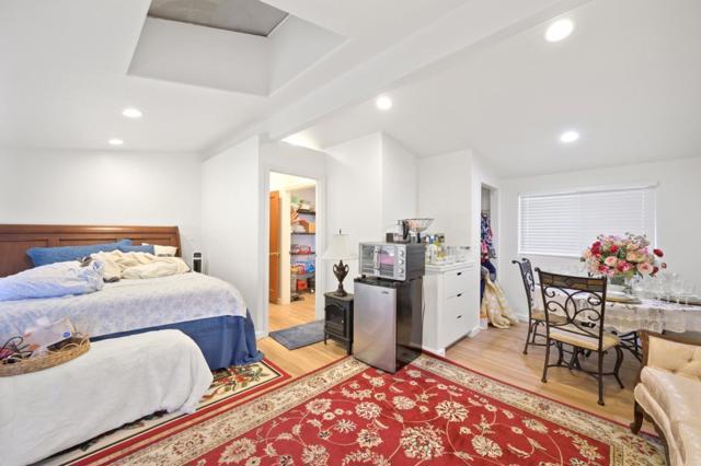 15946 Camino Vista Way, San Jose CA: https://media.crmls.org/mediaz/318169c1-9255-4a9a-b2d3-0c13657e3138.jpg