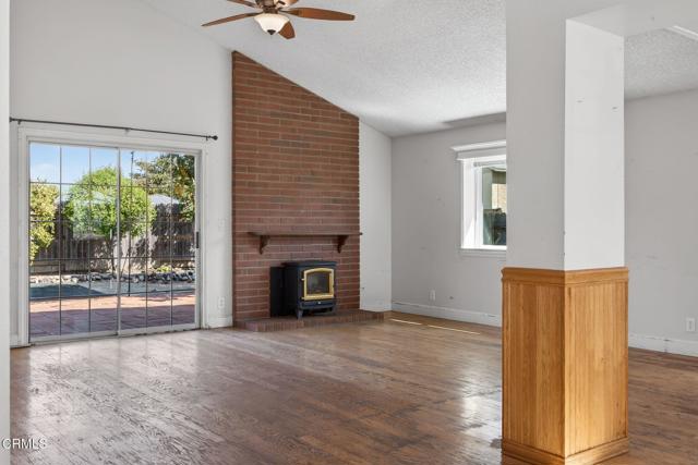 Detail Gallery Image 6 of 38 For 901 Indigo Pl, Oxnard,  CA 93036 - 3 Beds | 2 Baths