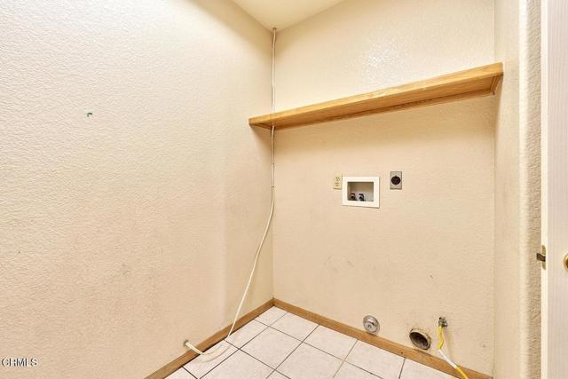 Detail Gallery Image 10 of 55 For 7176 Cataba Rd, Oak Hills,  CA 92344 - 4 Beds | 2/1 Baths