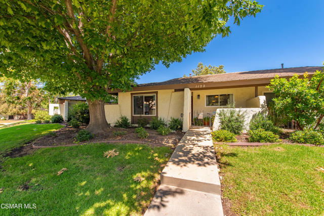 1122 Canterford Circle, Westlake Village CA: https://media.crmls.org/mediaz/318315cf-4f12-4a35-af59-75ee09be3e35.jpg