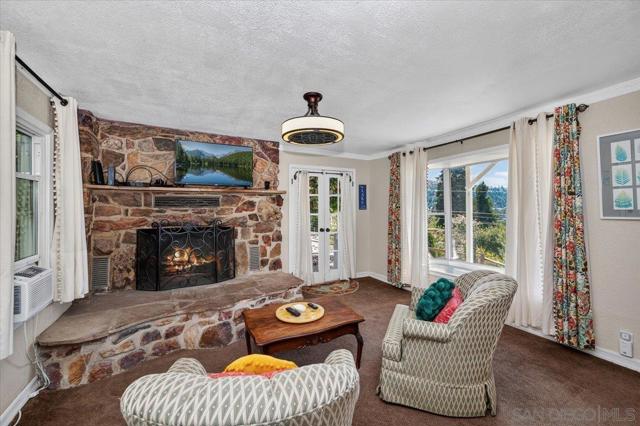 710 Arosa, Crestline, CA 92325