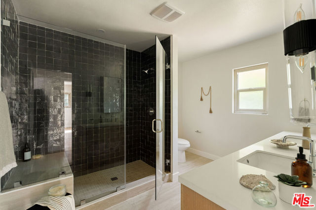 7248 W 88th Place, Los Angeles CA: https://media.crmls.org/mediaz/3183bc66-c520-4580-857c-264fb7e5ef01.jpg
