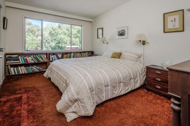 640 Los Trancos Road,  CA: https://media.crmls.org/mediaz/318493a1-52b9-43cf-81e2-373697d54bca.jpg