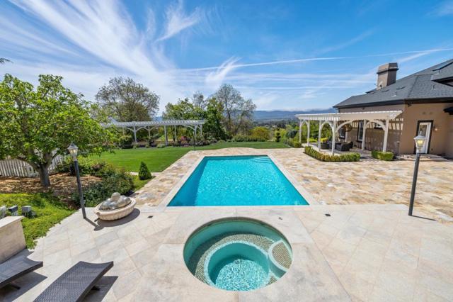 9540 Via Del Oro, Gilroy CA: https://media.crmls.org/mediaz/31855fcd-9f24-467c-8884-42a81a813c55.jpg