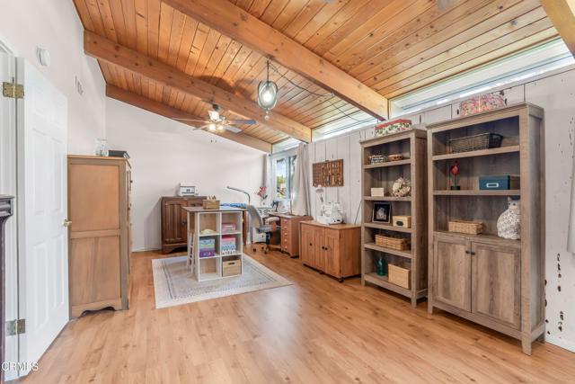 4290 Aspen Lane, Somis CA: https://media.crmls.org/mediaz/31859e49-cf8e-42f0-98e8-cf59bb6c6528.jpg