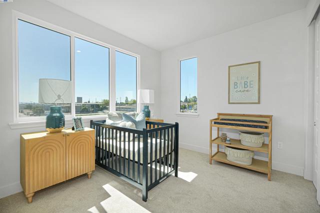 2388 Stanford Street, Alameda CA: https://media.crmls.org/mediaz/3185cf0d-d176-4849-92fe-fe9c7228ffcb.jpg