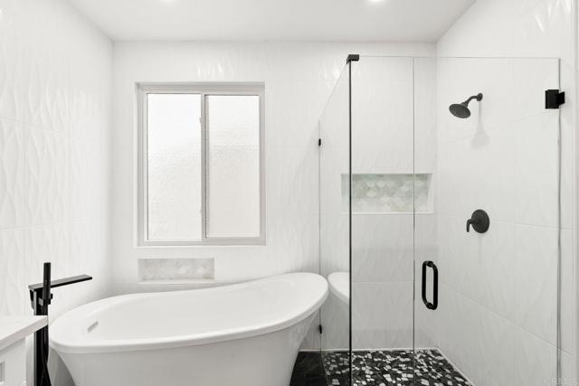 Detail Gallery Image 20 of 35 For 1048 Sunset Crossing Point, San Diego,  CA 92154 - 5 Beds | 3 Baths