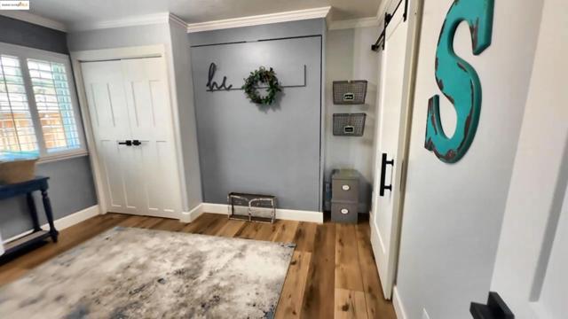 4911 Cabrillo Pt, Discovery Bay CA: https://media.crmls.org/mediaz/3186b360-bda6-4cd8-8073-01eb03b49993.jpg