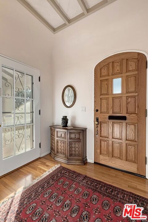 304 South Canon Drive photo 3