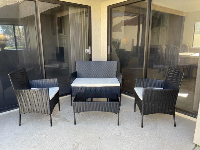 474 Sunningdale Drive, Rancho Mirage CA: https://media.crmls.org/mediaz/318824ad-cc31-4a76-9e43-73e4f739259a.jpg