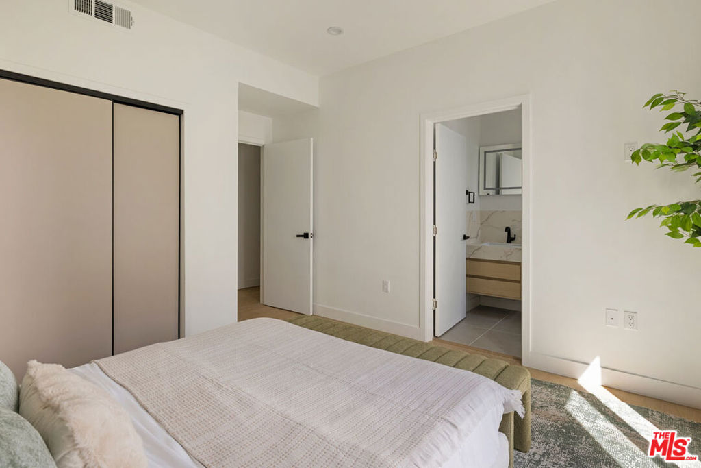 MLS #26863403 image #13