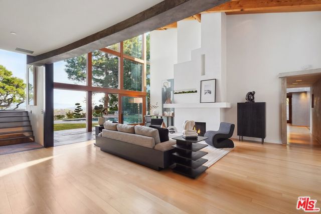 Drew Fenton | 2238 Stradella Road Los Angeles CA | MLS: 7146922