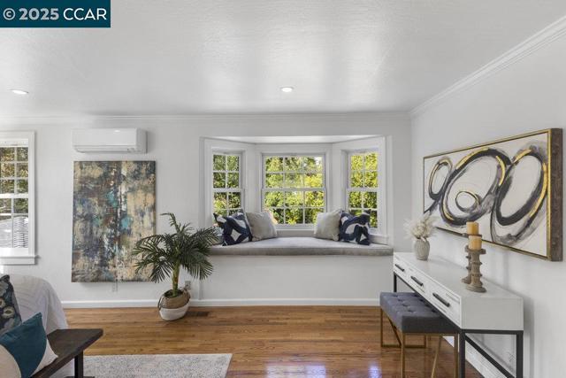 1806 Newell Ave, Walnut Creek CA: https://media.crmls.org/mediaz/318a2327-c0d3-45ce-835a-6e2eeee1f54e.jpg