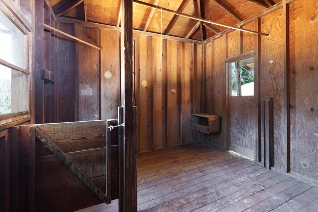 16400 Highway 9, Boulder Creek CA: https://media.crmls.org/mediaz/318a7e36-2165-401a-af91-cb6fdfab4bbc.jpg