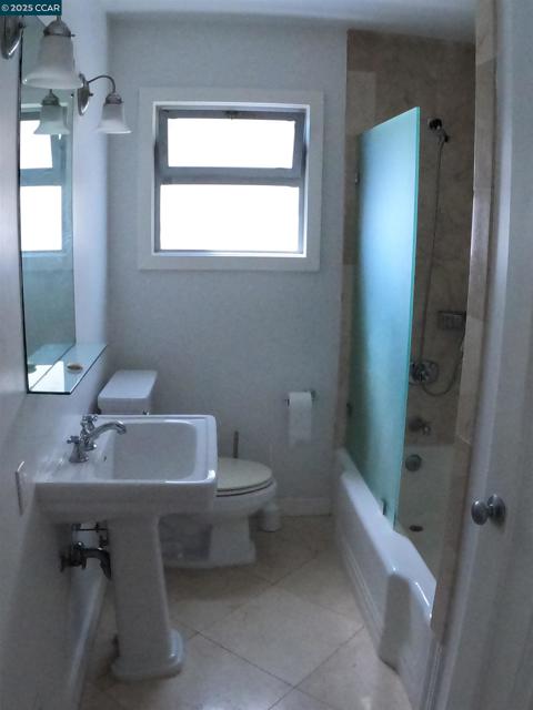 32 Kenilworth Dr, Kensington CA: https://media.crmls.org/mediaz/318b71fb-ce58-4f52-98b0-9bf7e75b7e5d.jpg