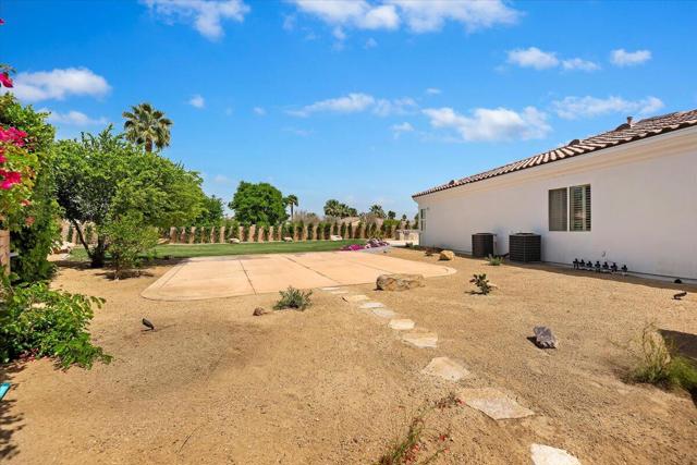80262 Amazon Avenue, Indio CA: https://media.crmls.org/mediaz/318b92bc-b824-4dc4-bcca-300750a745f4.jpg