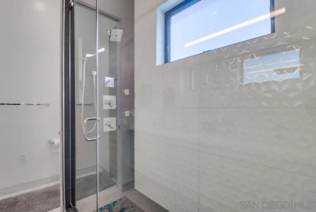 140 Imperial Beach Blvd, Imperial Beach CA: https://media.crmls.org/mediaz/318bea60-8749-4927-b06b-4d38a0fb2509.jpg