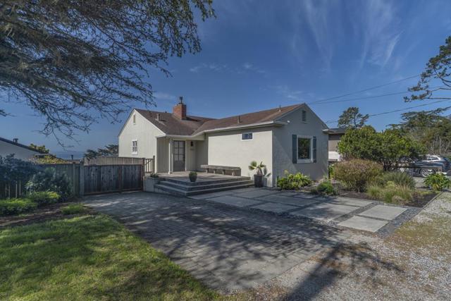 854 Kelmore Street, Moss Beach CA: https://media.crmls.org/mediaz/318d7a7d-d3d7-428e-938d-28dd80378938.jpg