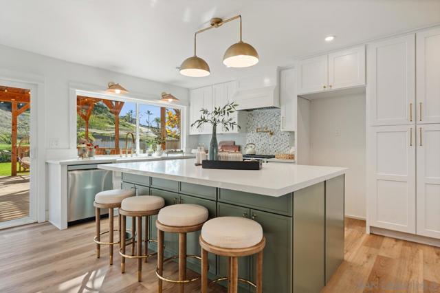 1155 Pepper Dr, El Cajon CA: https://media.crmls.org/mediaz/318e3301-619a-4d7f-9eac-7b9cfbdec3fa.jpg