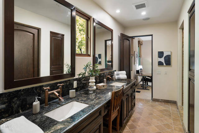 Detail Gallery Image 26 of 72 For 5065 Indianola Way, La Canada Flintridge,  CA 91011 - 5 Beds | 5/2 Baths