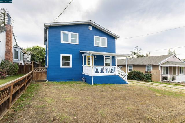 3500 66th Ave, Oakland CA: https://media.crmls.org/mediaz/318f06d1-6bcb-4829-abf8-0619e05fb53a.jpg
