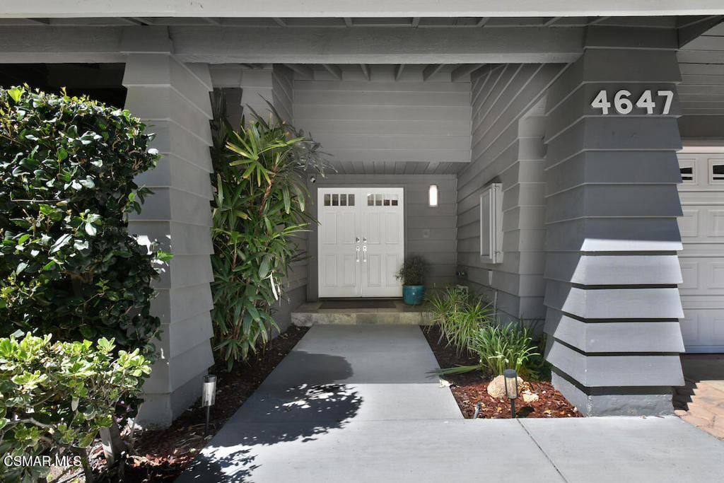 4647 Club View Drive