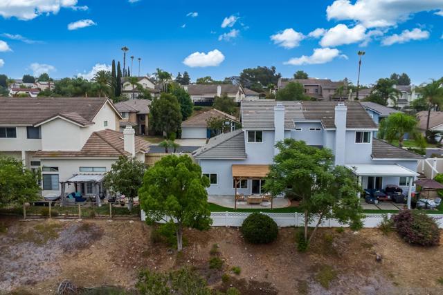 17636 Azucar Way, San Diego CA: https://media.crmls.org/mediaz/318f8ca5-f553-4e96-a562-fedd6378f07d.jpg