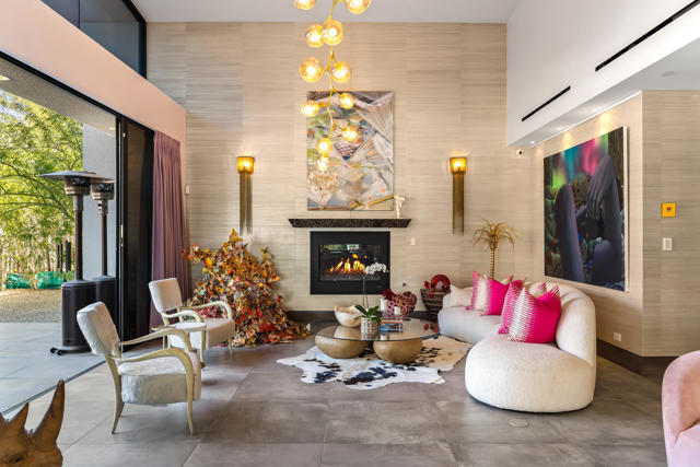 427 N Avenida Caballeros, Palm Springs CA: https://media.crmls.org/mediaz/318f98c1-a73b-449d-907b-2607e20f3ae7.jpg