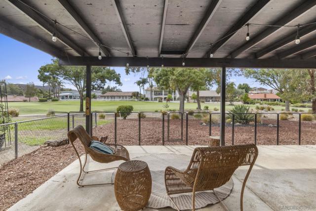 23235 Canyon Lake Dr S, Canyon Lake CA: https://media.crmls.org/mediaz/318fc7e8-377f-4687-8e04-a8c77abac66b.jpg