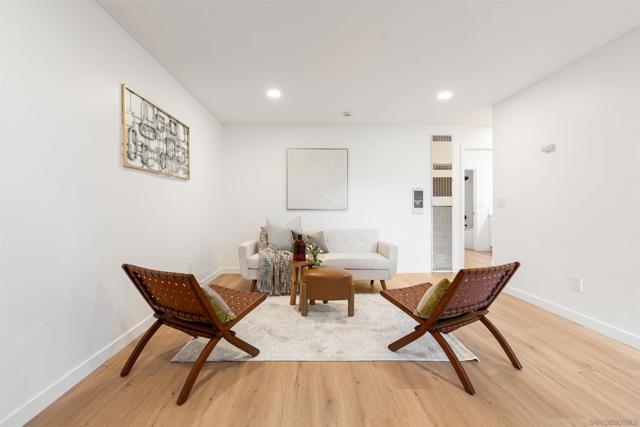 540 Oakdale Ln, El Cajon CA: https://media.crmls.org/mediaz/318ffb0c-db65-48d7-86c4-e2a74ef7951e.jpg