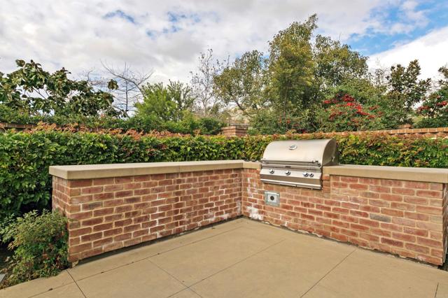 2258 Aventurine Place, Carlsbad CA: https://media.crmls.org/mediaz/31905c45-a67e-4612-949a-50c58d98d145.jpg