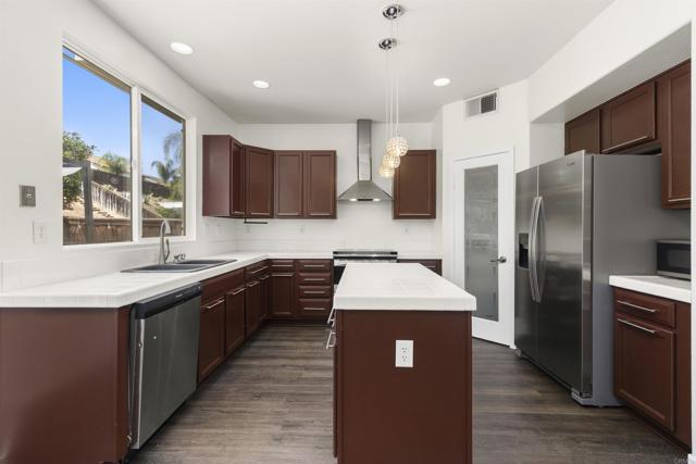 30163 Destiny, Murrieta CA: https://media.crmls.org/mediaz/3190979f-e743-4c75-a2a0-245f87b8802d.jpg