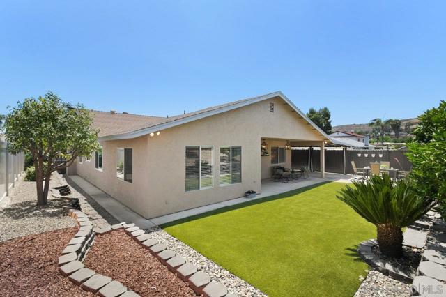 10240 Princess Marcie Dr, Santee CA: https://media.crmls.org/mediaz/3190c342-1782-4b92-8a5b-8d7597906100.jpg