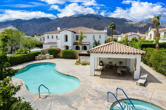 374 Terra Vita, Palm Springs CA: https://media.crmls.org/mediaz/319142e4-5ebf-420e-b1de-4e796e52843b.jpg