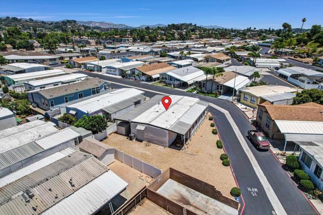 1401 El Norte Pkwy, San Marcos CA: https://media.crmls.org/mediaz/31925e49-ff6f-4db4-b0d3-deb62d0e9855.jpg