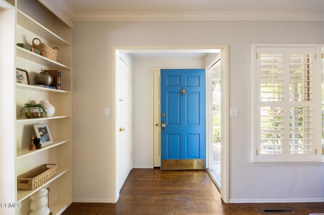 Detail Gallery Image 10 of 63 For 1480 Vista Ln, Pasadena,  CA 91103 - 3 Beds | 2 Baths