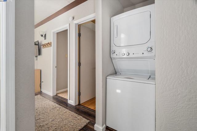 2190 Patricia Ln, Arnold CA: https://media.crmls.org/mediaz/31937279-ffac-49c8-b6e4-aa4a9a839d61.jpg