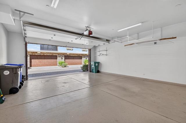 2073 Via Alba, Palm Desert, CA 92260
