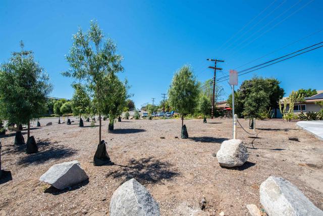 Detail Gallery Image 37 of 63 For 2094 Thibodo Ct, Vista,  CA 92081 - 3 Beds | 2 Baths