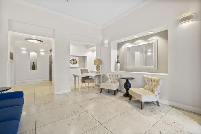 301 Mission Avenue, Oceanside CA: https://media.crmls.org/mediaz/3194a98c-6e2a-43f5-acac-f1145c14bbae.jpg