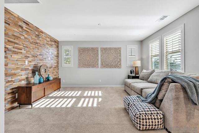 35805 Shetland Hills E, Fallbrook CA: https://media.crmls.org/mediaz/3196b625-e012-4b9c-b45a-40b1008a748d.jpg